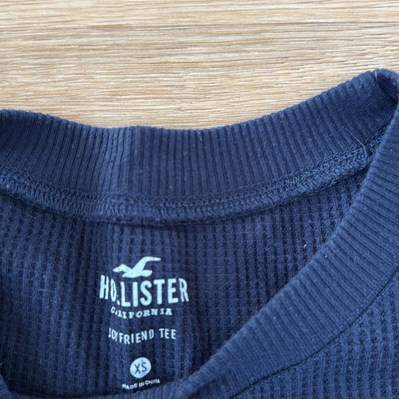 Hollister Tee - Picture 3 of 3